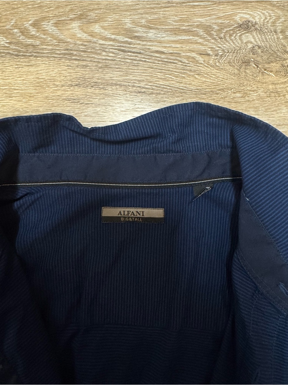 ALFANI— men’s button up dress shirt - Picture 5 of 6